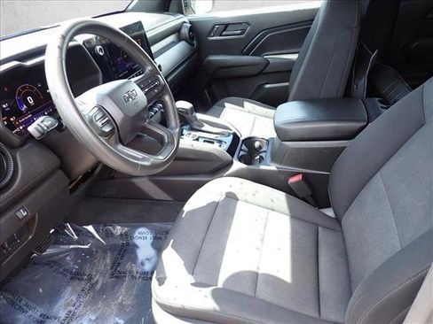 Used 2024 Chevrolet Colorado Trail Boss w/ Advanced Trailering Package AWD/4WD image 7
