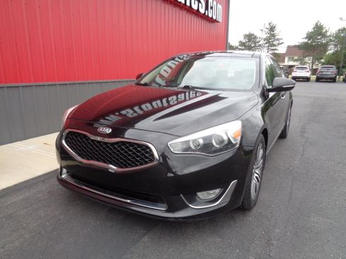 Used 2014 Kia Cadenza Premium w/ Luxury Package FWD image 1