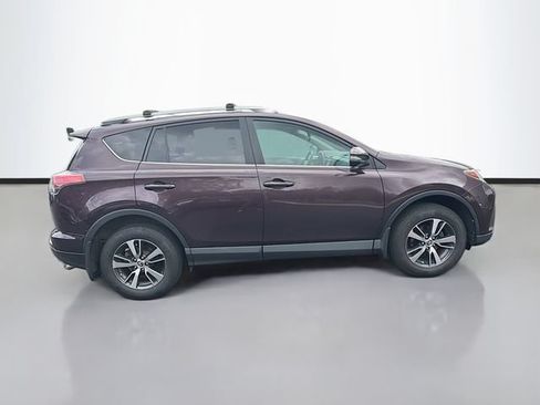 Used 2017 Toyota RAV4 XLE w/ Plus Extra Value Package AWD/4WD image 8