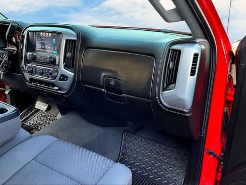Used 2019 GMC Sierra 1500 SLE w/ SLE Value Package image 18