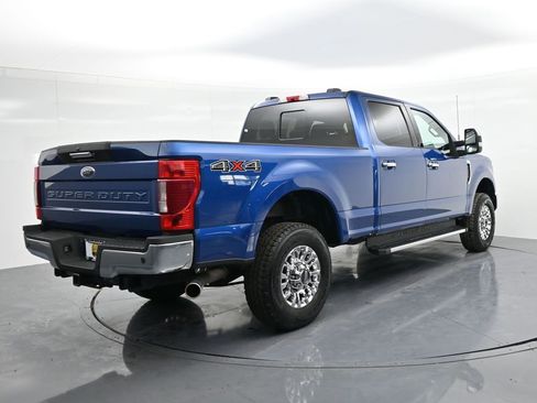 Used 2022 Ford F350 Lariat w/ Chrome Package image 6