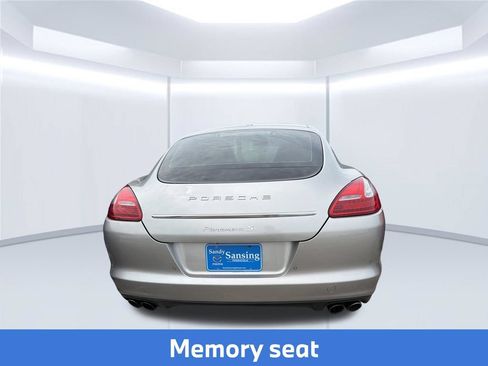 Used 2010 Porsche Panamera S RWD image 18