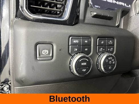 Used 2024 GMC Sierra 1500 Denali w/ Denali Reserve Package AWD/4WD image 12