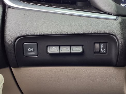 Used 2022 Buick Enclave Avenir w/ Trailering Package, 5000 lbs. image 21