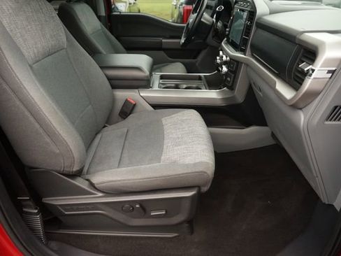 Used 2022 Ford F150 XLT w/ Equipment Group 302A High RWD image 18