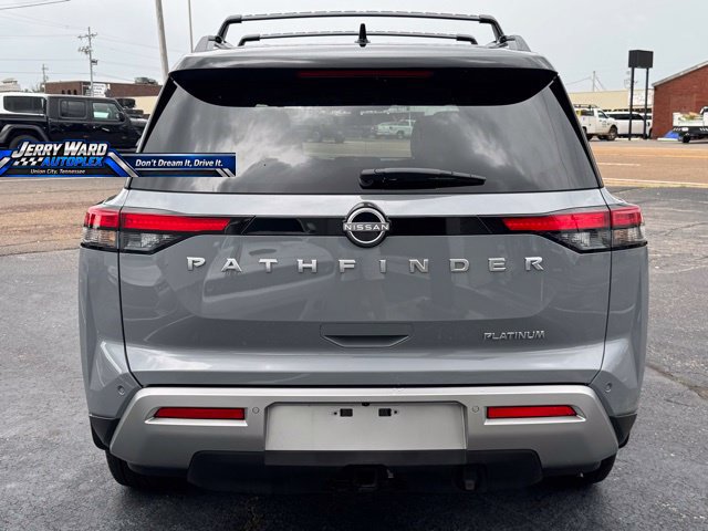 Used 2025 Nissan Pathfinder Platinum FWD image 4