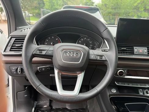 Used 2023 Audi Q5 2.0T Premium w/ Convenience Package AWD/4WD image 22
