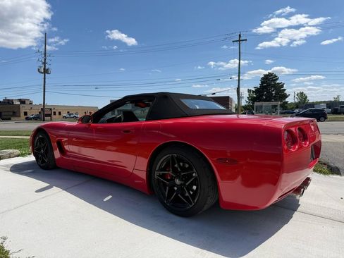 Used 2002 Chevrolet Corvette Convertible w/ Preferred Equipment Group2 RWD image 3
