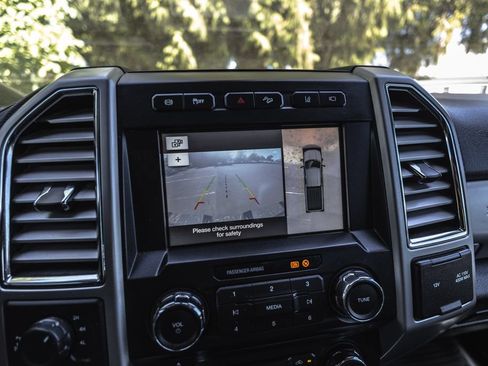 Used 2017 Ford F350 Lariat w/ Lariat Ultimate Package AWD/4WD image 15