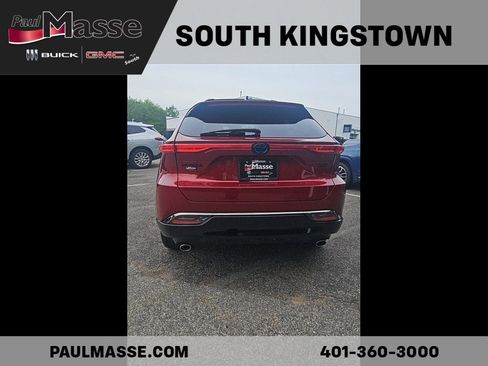 Used 2024 Toyota Venza Nightshade AWD/4WD image 7
