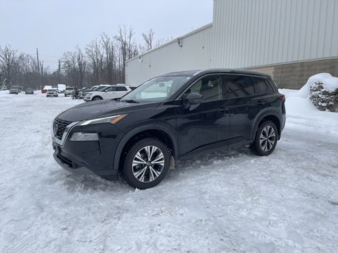 Used 2021 Nissan Rogue SV image 8