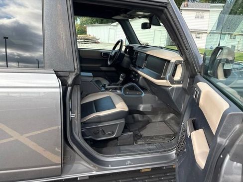 Used 2023 Ford Bronco Wildtrak AWD/4WD image 6