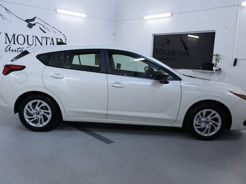 Used 2024 Subaru Impreza 2.0i AWD/4WD image 8