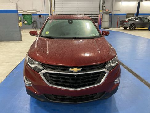 Used 2021 Chevrolet Equinox LT image 2