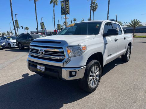 Used 2016 Toyota Tundra SR5 image 7