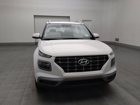 Used 2025 Hyundai Venue SEL image 14
