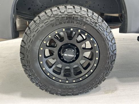 Used 2016 Ford F250 Lariat w/ Lariat Interior Package AWD/4WD image 10