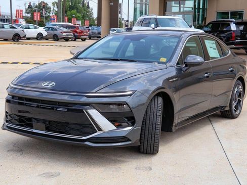 New 2026 Hyundai Sonata SEL FWD image 28