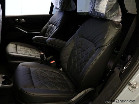 New 2026 BMW X7 xDrive40i w/ M Sport Package image 12