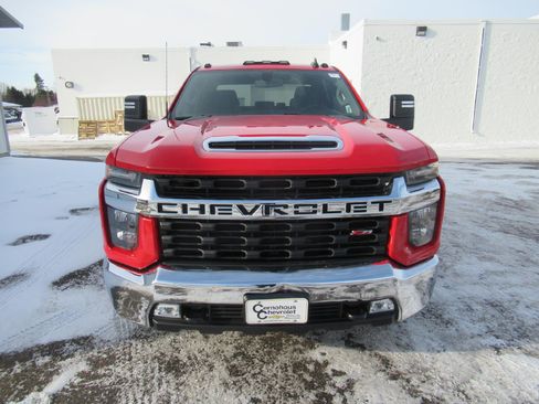 Used 2022 Chevrolet Silverado 3500 LT w/ Convenience Package image 2