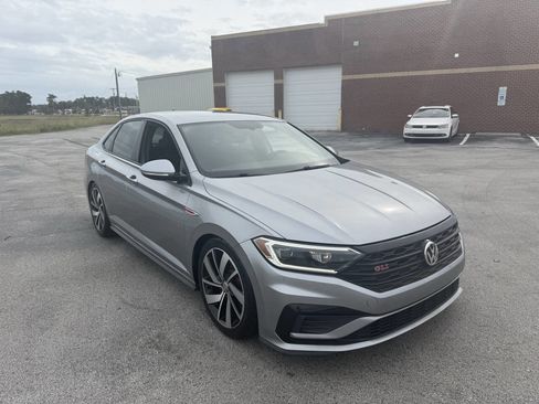 Used 2021 Volkswagen Jetta GLI image 3