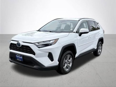 Used 2024 Toyota RAV4 LE image 2