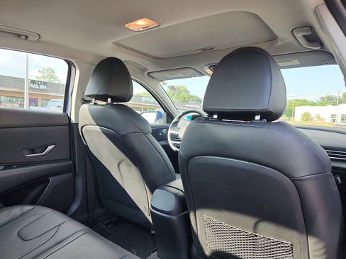 Certified 2023 Hyundai Elantra Limited w/ Cargo Package FWD image 29