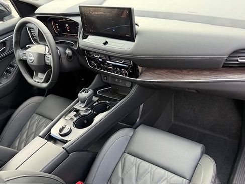 New 2026 Nissan Rogue Platinum w/ Platinum Premium Package image 15