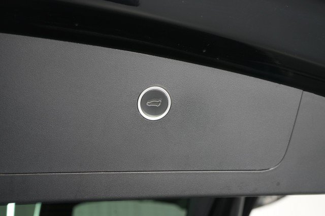 Used 2020 Tesla Model X Long Range AWD/4WD image 52