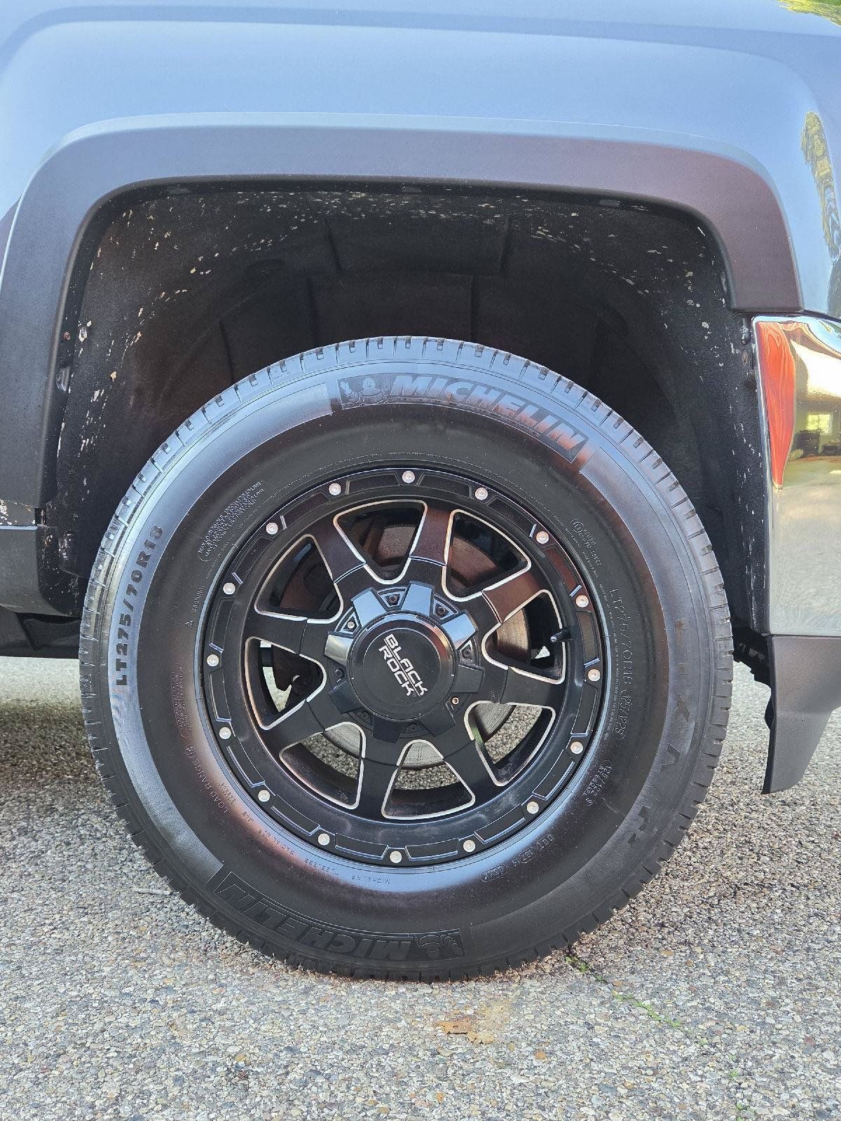 Used 2015 Chevrolet Silverado 2500 LT w/ LT Convenience Package AWD/4WD image 8