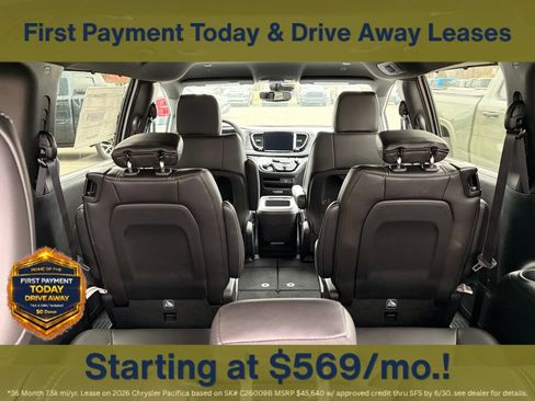 New 2026 Chrysler Pacifica Select FWD image 11