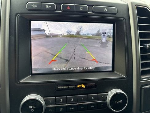 Used 2021 Ford Expedition XLT image 22