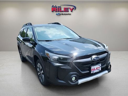 Used 2025 Subaru Outback Limited image 7