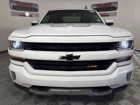 Used 2018 Chevrolet Silverado 1500 LT w/ Texas Edition AWD/4WD image 8