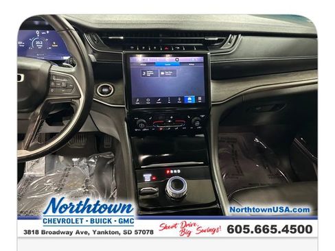 Used 2021 Jeep Grand Cherokee L Limited AWD/4WD image 18