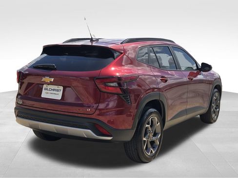 Used 2025 Chevrolet Trax LT w/ Driver Confidence Package FWD image 7