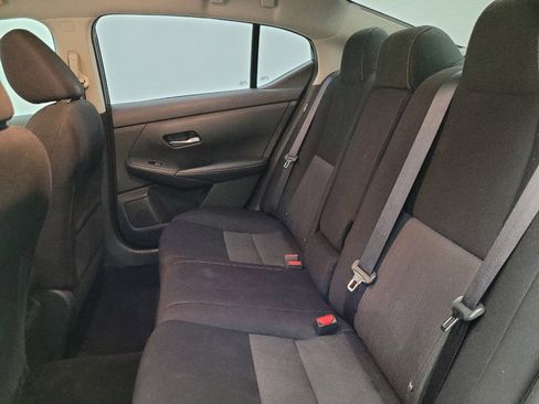 Used 2022 Nissan Sentra SV FWD image 18