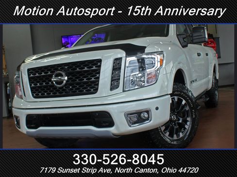 Used 2019 Nissan Titan SV image 54