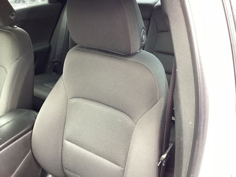 Used 2018 Chevrolet Malibu LT image 8