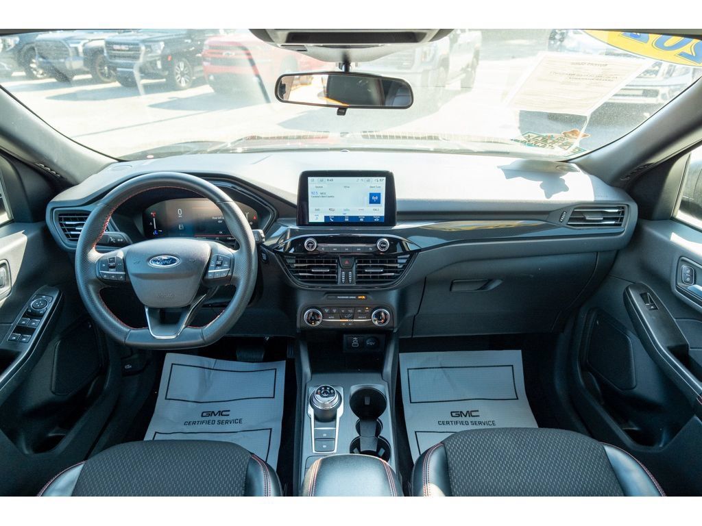 Used 2025 Ford Escape ST-Line FWD image 33
