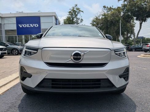 Used 2023 Volvo C40 Recharge Core AWD/4WD image 9