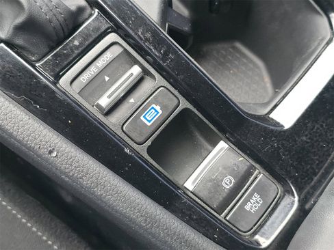 Used 2025 Honda Accord Sport image 27