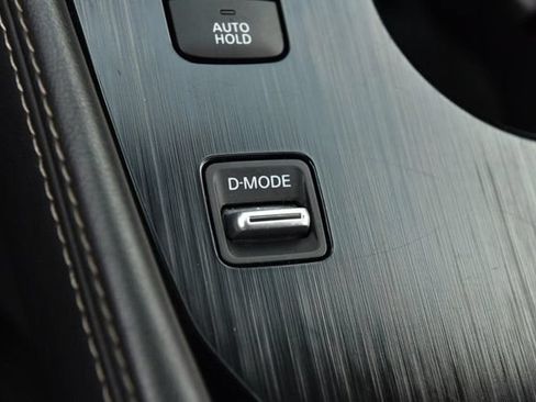 Used 2023 Nissan Rogue SL w/ SL Premium Package FWD image 19