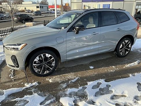 New 2026 Volvo XC60 T8 Plus w/ Climate Package image 11