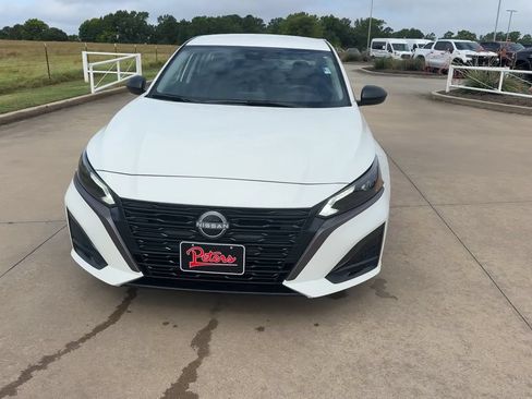 Used 2026 Nissan Altima 2.5 SV FWD image 4