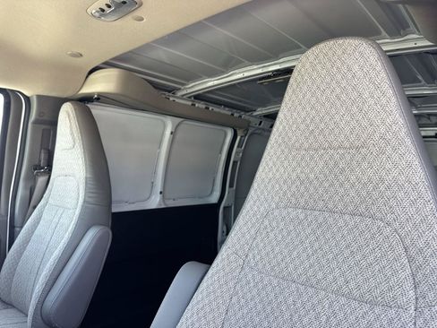 New 2026 GMC Savana 2500 w/ Driver Convenience Package RWD image 20