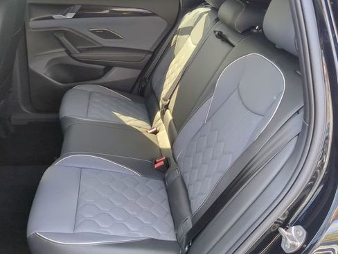 New 2026 Volkswagen Tiguan SEL R-Line AWD/4WD image 17
