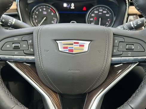 Certified 2025 Cadillac XT6 Premium Luxury w/ Platinum Package FWD image 19