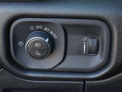 New 2026 RAM 1500 Express image 26