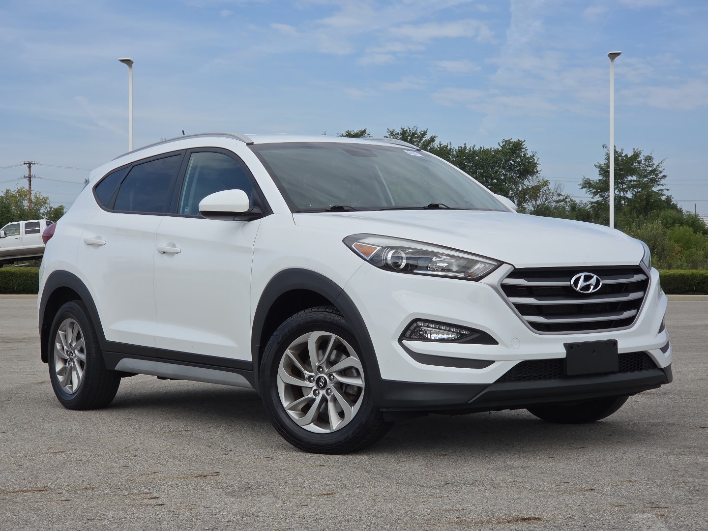 Used 2017 Hyundai Tucson SE w/ SE Popular Package 02 FWD image 2